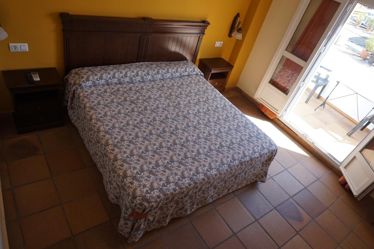 La Palmosa Hotel Alcala de los Gazules Bagian luar foto